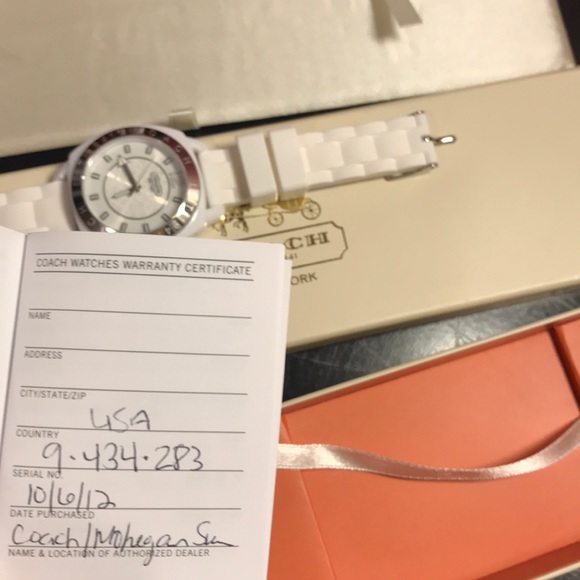 Coach watch - Picture 6 of 6